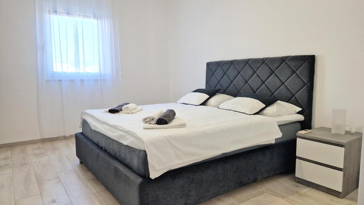 Apartment Lana Krk Town Zewnętrze zdjęcie