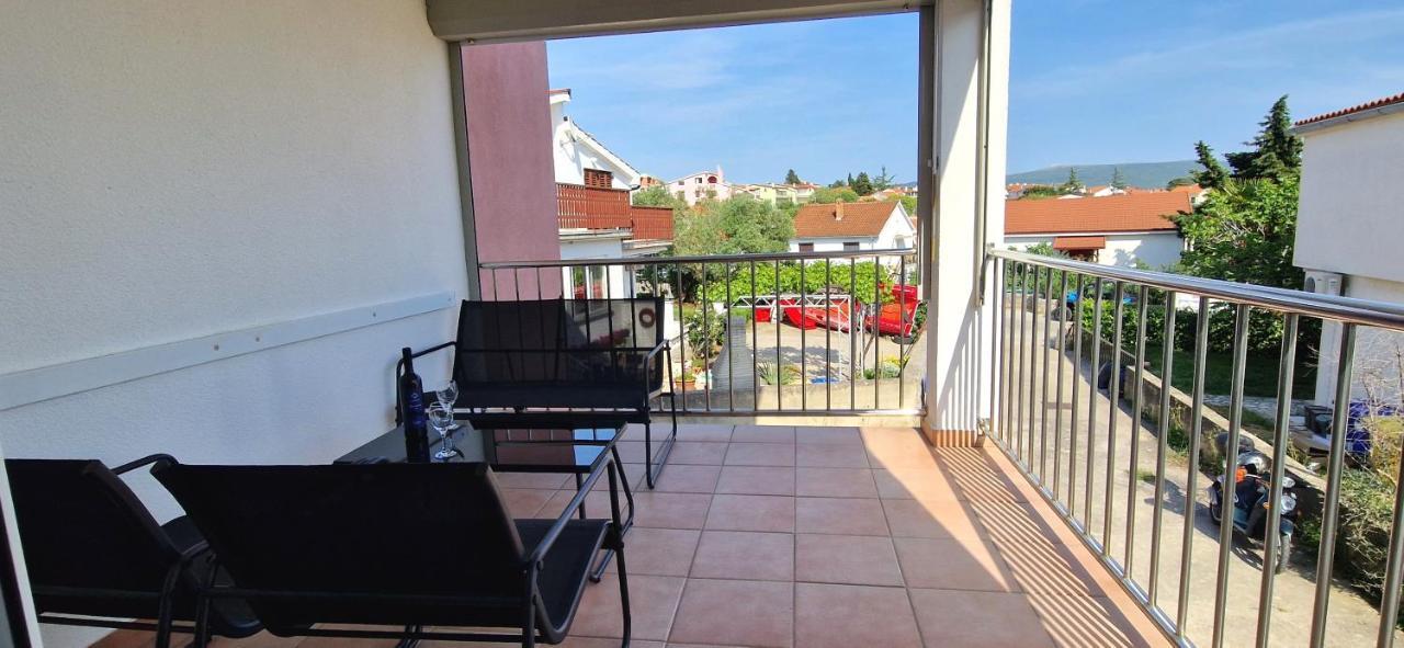 Apartment Lana Krk Town Zewnętrze zdjęcie
